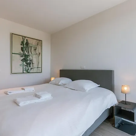 Coastal Getaway - Free Parking & Balcony - Baldus - 200m From Saint-Idesbald