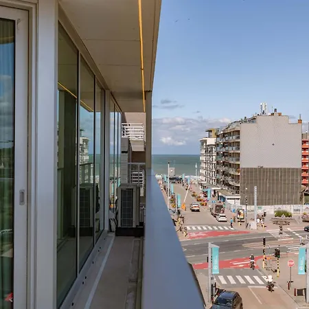Coastal Getaway - Free Parking & Balcony - Baldus - 200m From 別荘 シント・イデスバルト